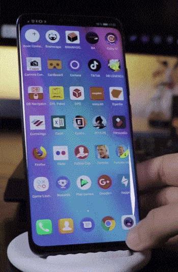 三星Galaxy Z Flip的折叠方式，是不是5G手机时代的高配选择？-第2张图片