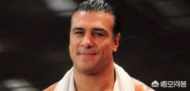 前WWE墨西哥巨星阿尔伯托向HHH道歉承认错误，是否即将要回归WWE？-第1张图片