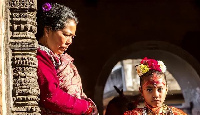 尼泊尔最漂亮的活女神，尼泊尔的活女神是干嘛的-第4张图片