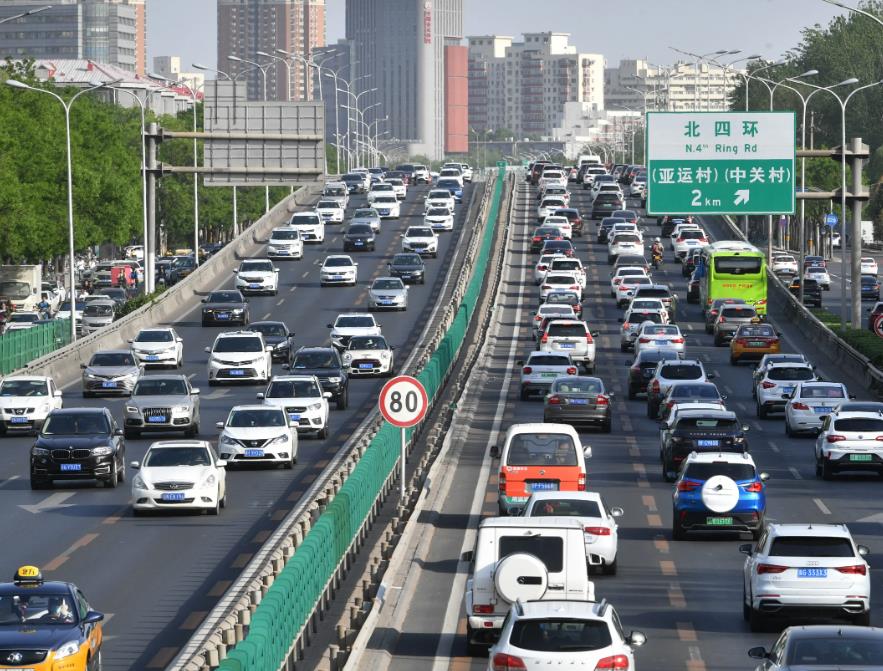 慢车道跑快车道车速度，会车在快车道还是慢车道-第2张图片