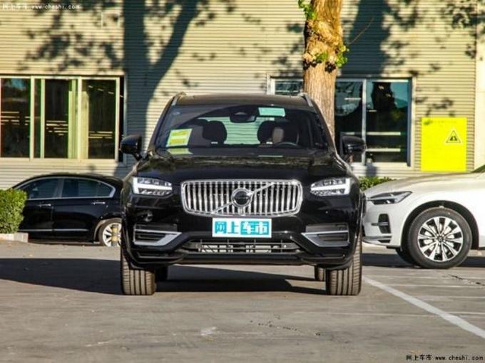 沃尔沃xc90和宝马x5，沃尔沃xc90比宝马x5-第1张图片