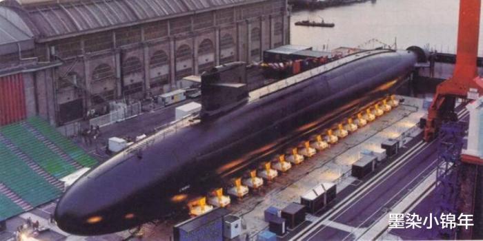 法国凯旋级战略核潜艇，法国可畏级战略核潜艇-第1张图片